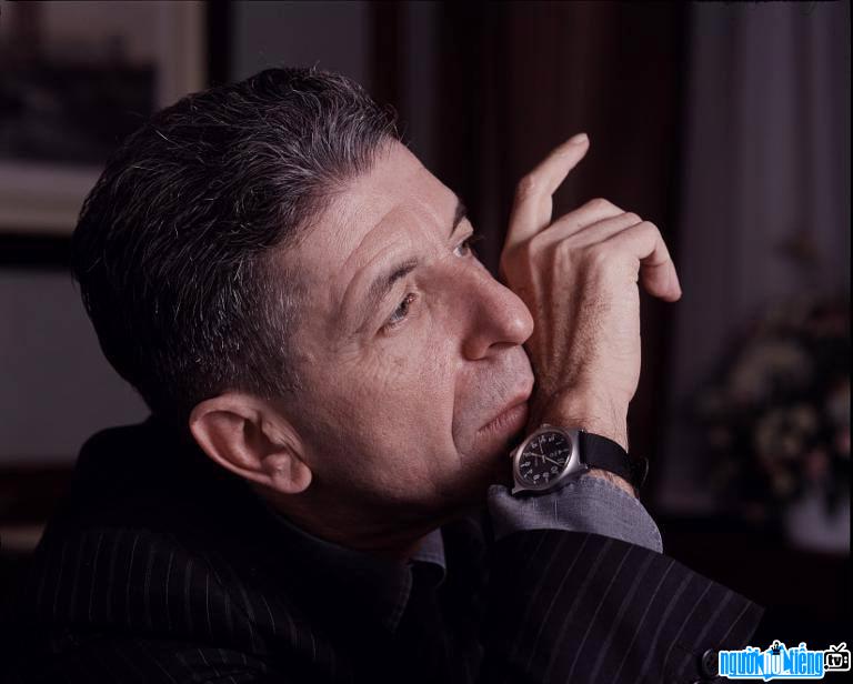 A portrait of singer Leonard Cohen