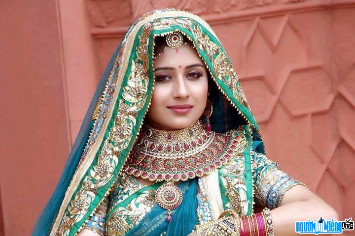  TV actor Paridhi Sharma is being loved by many Vietnamese viewers