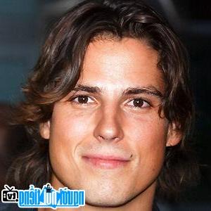 A New Picture of Sean Faris- Famous Houston-Texas Actor