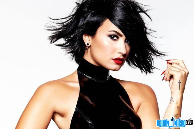 Latest pictures of Pop Singer Demi Lovato