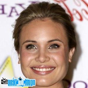 Ảnh chân dung Leah Pipes