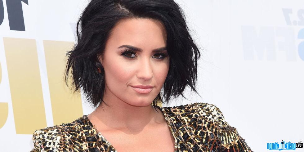 A portrait of Pop Singer Demi Lovato