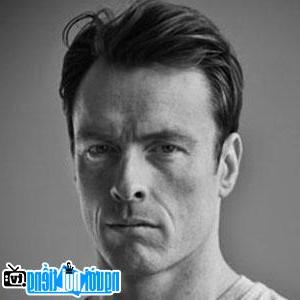 Image of Toby Stephens