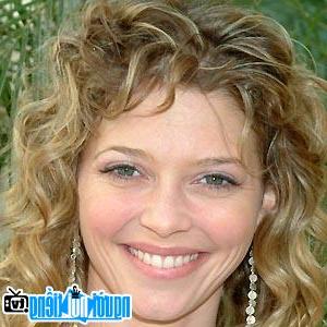 A New Picture of Amanda Detmer- Famous California Television Actress