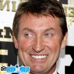 Hình ảnh mới nhất về Hockey Chơi Wayne Gretzky