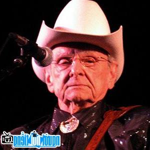 Image of Ralph Stanley