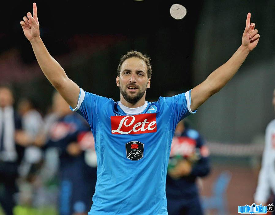 A new photo of Gonzalo Higuain- Famous French soccer player