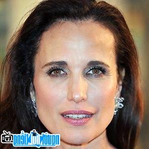 Photo portrait of Andie MacDowell