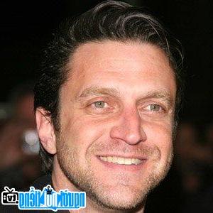 Latest Picture of TV Actor Raul Esparza