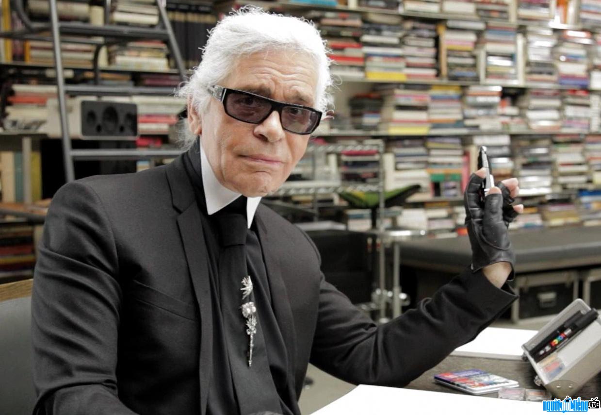 Karl Lagerfeld the Witch of Fashion Design