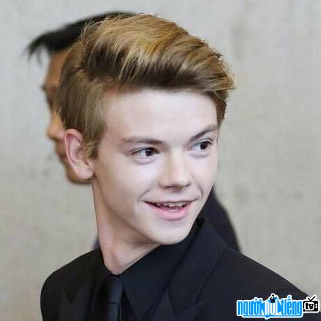 Latest picture of TV actor Thomas Brodie-Sangster