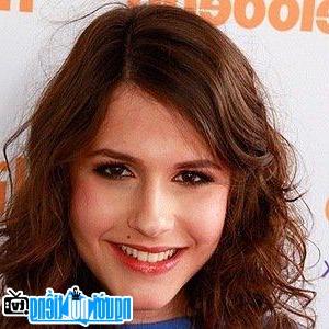A Portrait Picture of Female TV actor Erin Sanders