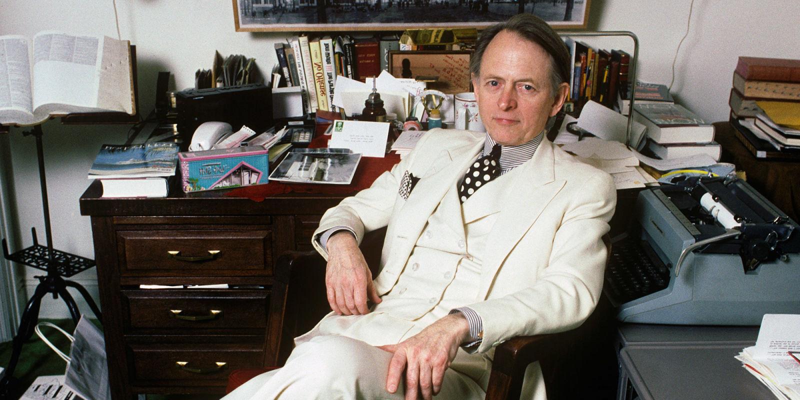A picture of Journalist Tom Wolfe in his youth