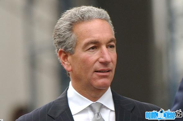Businessman Charles Kushner is the boss of a real estate company Great product in the US
