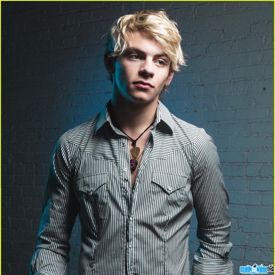 A New Picture of Ross Lynch- Famous TV Actor Littleton- Colorado