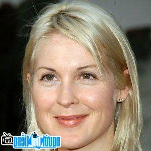 A New Picture of Kelly Rutherford- Famous TV Actress Elizabethtown- Kentucky