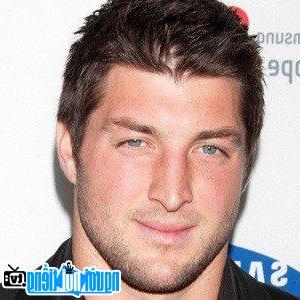 Latest Picture of Tim Tebow Soccer Player