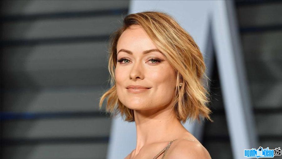 Một hình ảnh chân dung của Nữ diễn viên truyền hình Olivia Wilde