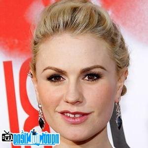 A new picture of Anna Paquin- Famous Actress Winnipeg- Canada