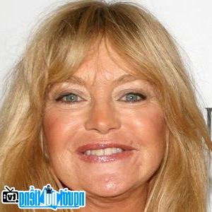 A New Picture of Goldie Hawn- Famous DC Actress