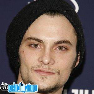 Latest Picture of TV Actor Shiloh Fernandez
