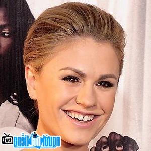 Latest picture of Actress Anna Paquin
