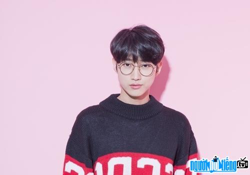 A new image of singer Jinyoung