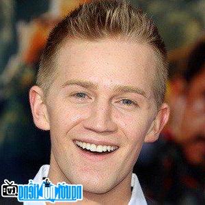 A Portrait Picture of Male TV actor Jason Dolley