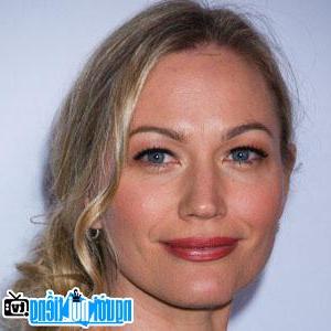 Image of Sarah Wynter