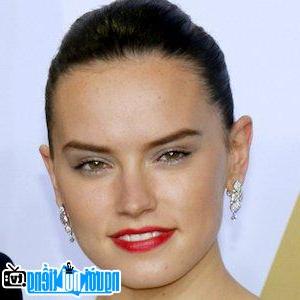Latest picture of Actress Daisy Ridley