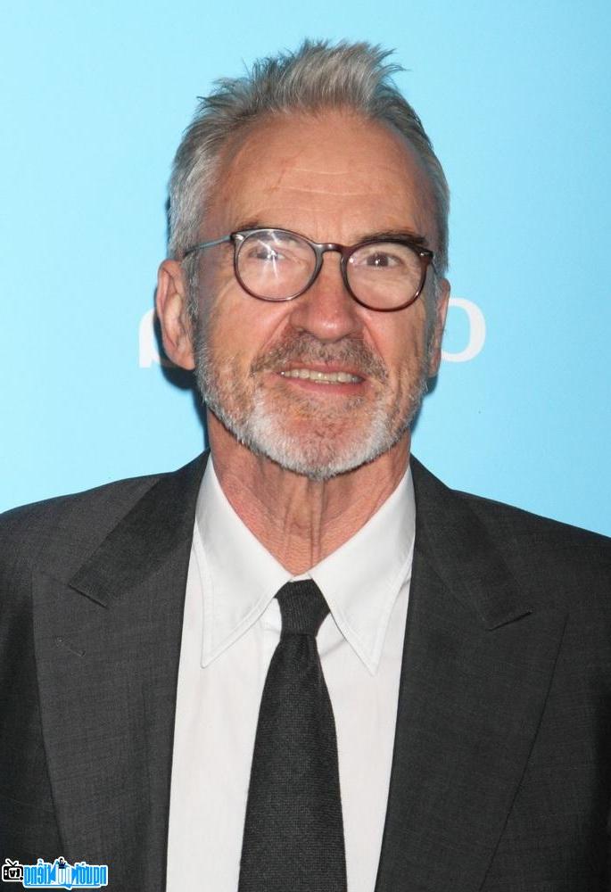 Latest picture of TV actor Larry Lamb