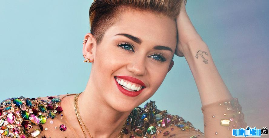Hình ảnh mới nhất về Ca sĩ nhạc pop Miley Cyrus