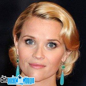 Một hình ảnh chân dung của Diễn viên nữ Reese Witherspoon