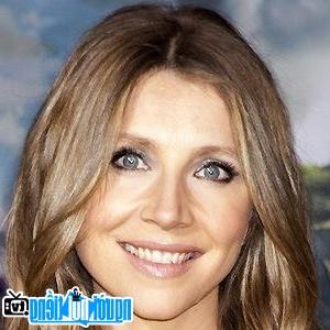 A New Picture of Sarah Chalke- Famous Television Actress Ottawa- Canada