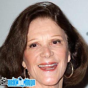 Latest Picture of TV Actress Linda Lavin