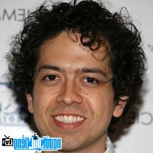 A Portrait Picture Of Male Actor Geoffrey Arend 