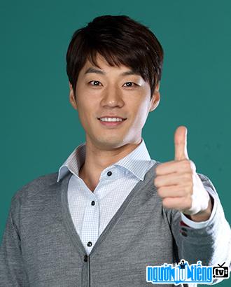 New photo of Korean actor Lee Chun-hee