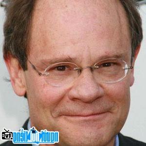Image of Ethan Phillips