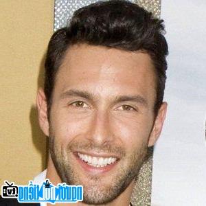 Latest picture of Model Noah Mills