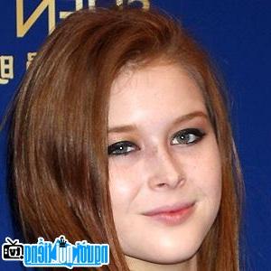 Latest Picture of Television Actress Renee Olstead
