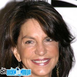 Latest Picture of TV Actress Mercedes Ruehl
