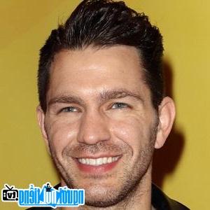 Photo portrait of Andy Grammer