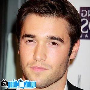 Latest Picture of TV Actor Josh Bowman