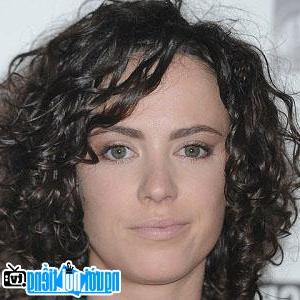 Image of Amy Manson