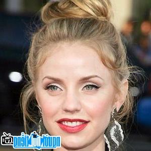 A New Picture Of Kelli Garner- Famous Actress Bakersfield- California