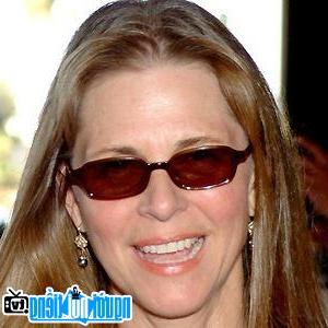 Latest Picture of TV Actress Lindsay Wagner