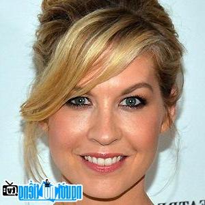 Latest Picture of TV Actress Jenna Elfman