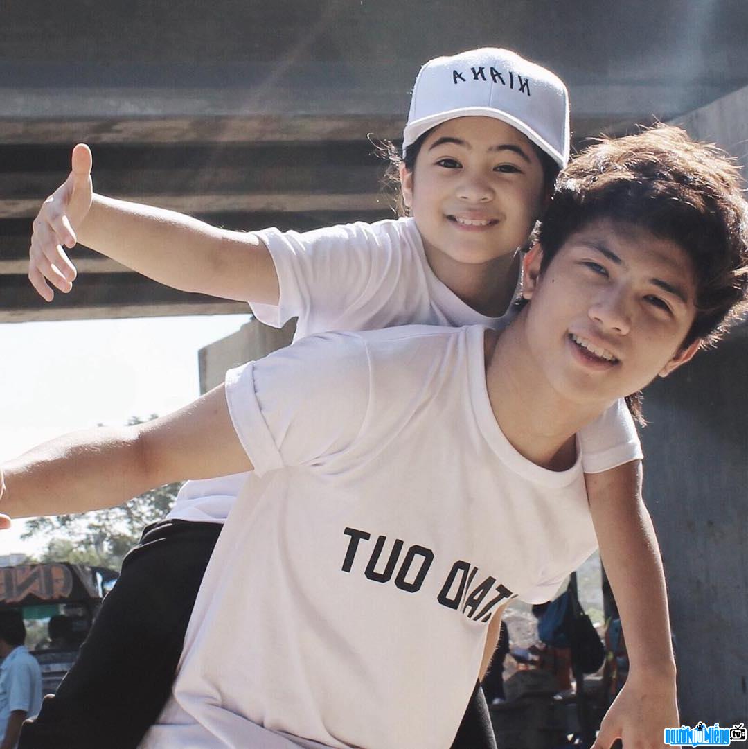 Picture of Niana Guerrero and brother Ranz Kyle