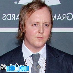 Latest picture of Rock Singer James McCartney