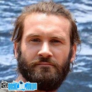 A New Picture of Clive Standen- Famous British TV Actor